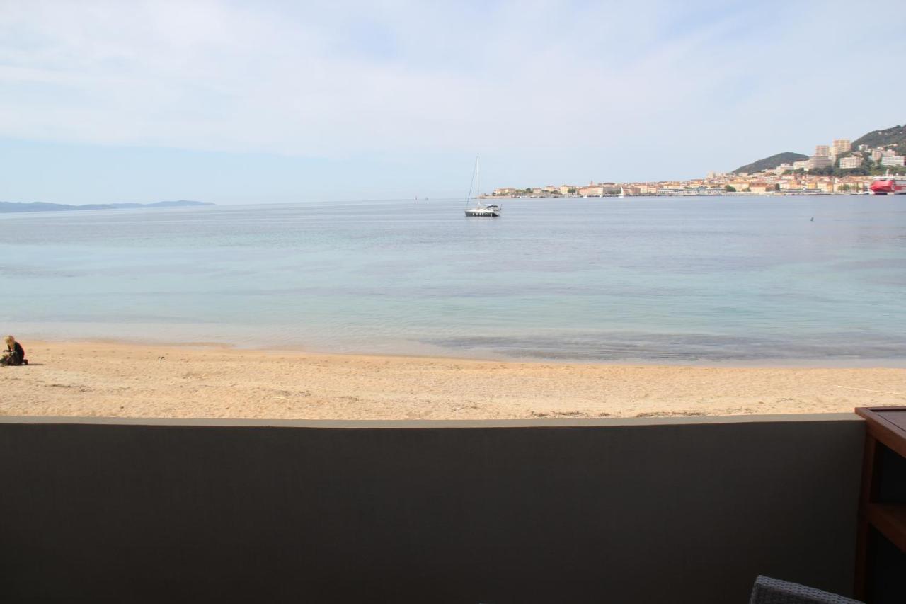 אז'אקסיו Studio Pieds Dans L'Eau מראה חיצוני תמונה